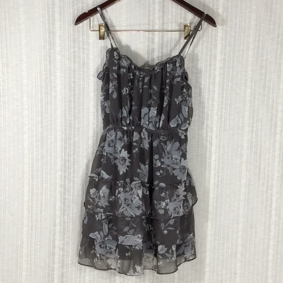 American Eagle Outfitters Tops - American Eagle Outfitters-Ruffled Flowy Top-Size 0
